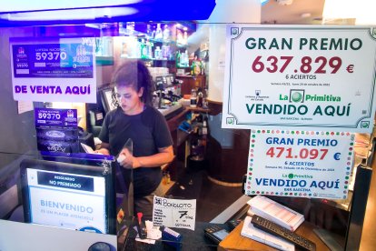 Bar Bárcena es una de las terminales que ha repartido premios del Sorteo de la Primitiva y usa terminal. TOMÁS ALONSO