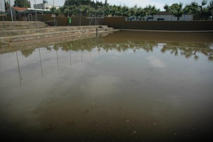Una fuerte tormenta esta madrugada deja inundaciones en Guijuelo-ICAL