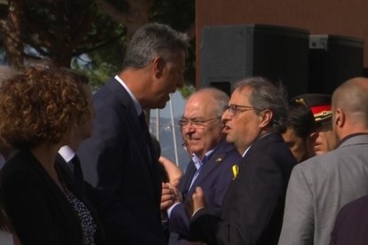 Tensión entre Torra y Albiol durante el acto de homenaje a las víctimas del 17-A en Cambrils.-