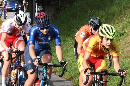 Sara Martín lidera el pelotón durante el último Europeo sub 23. ECB