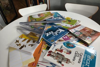 Pese a ser nuevos, estos libros se tirarán a la basura en junio