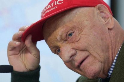 Niki Lauda, campeonísimo austriaco de F-1, en peligro tras un trasplante de pulmón.-REUTERS / HEINZ-PETER BADER