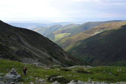 Impresionantes vistas desde la cumbre. - N.S.