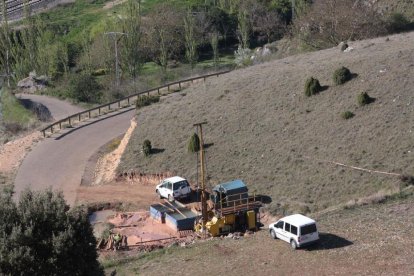 Los técnicos realizaron hace seis años cuatro sondeos para conocer la geología del paso del túnel.-G.G.