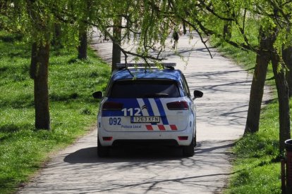 Imagen de un vehículo de Policía Local. RAÚL G.OCHOA