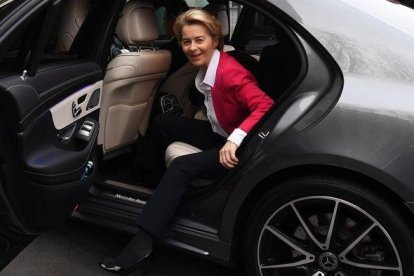 Von der Leyen, a su llegada a la London School of Economics, en Londres.-EFE