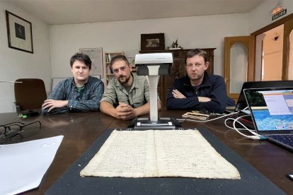 Adán Ruiz Román, Adrián García Rojo y Gonzalo de Pedro Andrés se encargaron de hacer realidad tan ambicioso proyecto. R. F.