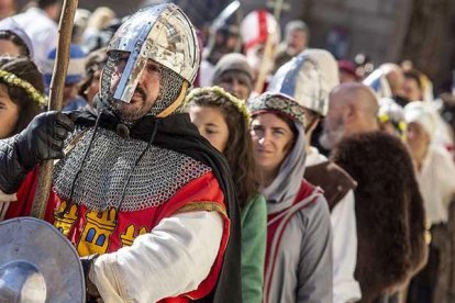 El desfile medieval es uno de los atractivos del Fin de Semana Cidiano.