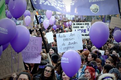 Manifestación feminista de ayer.-EL PERIÓDICO