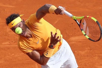 Nadal en su victorioso debut en Montecarlo ante Bedene.-Nadal en su victorioso debut en Montecarlo ante Bedene.