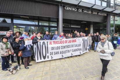 «Lo mejor que pueden hacer es dejar las urgencias en San Agustín». ISRAEL L. MURILLO