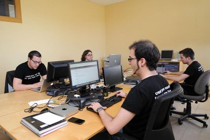 Imagen de un grupo de trabajo en el Centro Europeo de Empresas e Innovación.-ISRAEL L. MURILLO