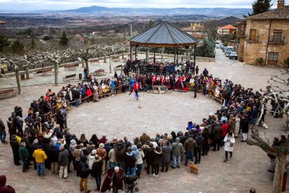 Danza del Escarrete en Poza de la Sal. ICAL