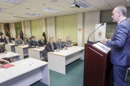 Francisco Martínez, durante su conferencia ayer en la UNED.-SANTI OTERO