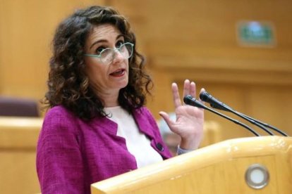 La ministra de Hacienda, María Jesús Montero, durante una comparecencia en el Senado.-DAVID CASTRO