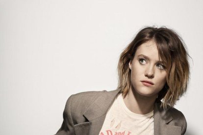 Mackenzie Davis, interpretando a Cameron Howe en la serie 'Halt and catch fire'.-AMC / JAMES MINCHIN