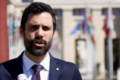 Roger Torrent comparece ante los medios frente a la sede de la ONU en Ginebra, este miércoles.-RAFA GARRIDO (ACN)