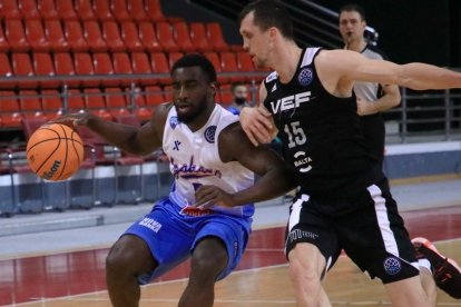 Clemmons, durante un partido del pasado curso con la camiseta del Igokea. BCL