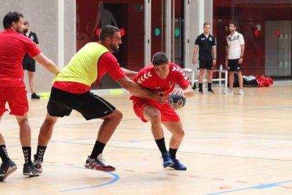 El equipo ha comenzado ya con los entrenamientos y se ha estrenado en los partidos de preparación. ECB