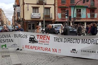 Imagen de archivo de una protesta por el tren directo. ECB