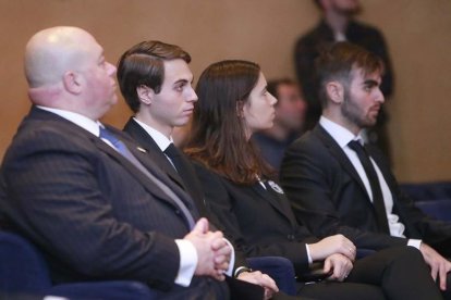 La familia Caselli, durante un acto público. RAÚL OCHOA