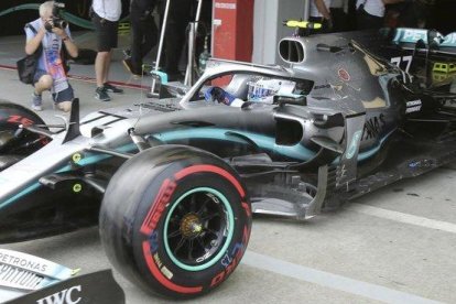 El finlandés Valtteri Bottas ha sido, con su flamante Mercedes, el más rápido hoy en Suzuka (Japón).-AP / TORU TAKAHASHI