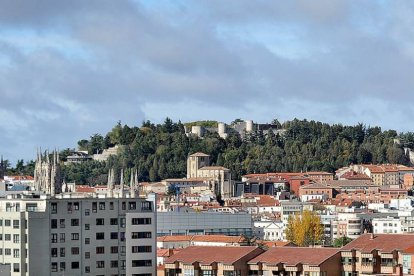 Vista del parque del Castillo en el PorBur quiere realizar mejoras para generar empleo y atraer turismo.-ISRAEL L. MURILLO