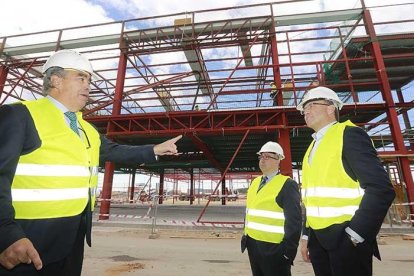 El frontal de la nueva zona de expansión se dedicará para exposición, donde cada marca tendrá su entrada diferenciada.-R. OCHOA