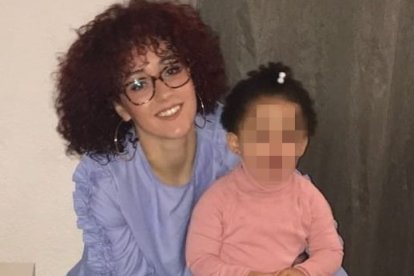 Lucía tenía 22 años y un bebé de 2 años