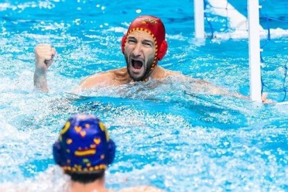 López Pinedo, guardameta de la selección, celebra una parada.-GIORGIO SCALA