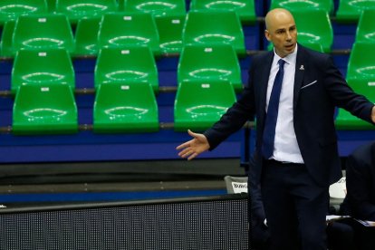 Joan Peñarroya, entrenador del Hereda San Pablo. SANTI OTERO