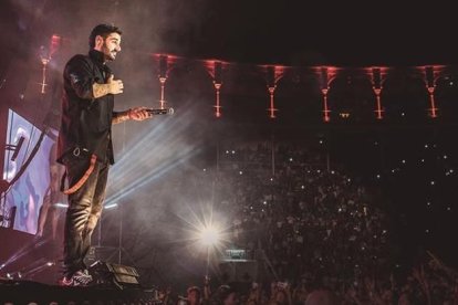 Melendi, en la actuación en la plaza de toros de Las Ventas de Madrid.-