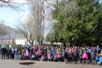 Más de 200 personas han participado en la marcha. PEPA BARRERO