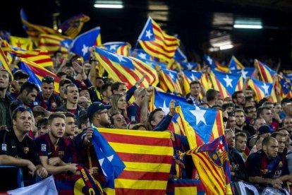 Una imagen de la final del 2016 en el Calderón entre el Barça y el Sevilla-JORDI COTRINA