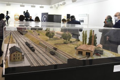 Maqueta que recrea el nudo ferroviario en el que se unían en Villafría la línea de la Compañía del Norte y el tren minero de Monterrubio de la Demanda. ICAL