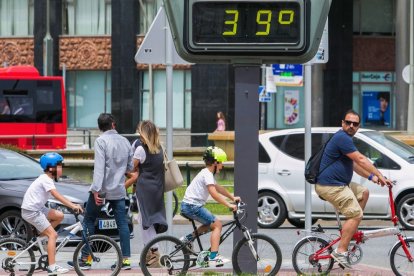 El día del Curpillos amanecerá a 21ºC y la máxima llegará a los 40ºC. TOMÁS ALONSO