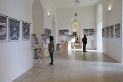 La muestra se podrá ver durante el mes de enero en el centro cñívico de San Agustín. RAÚL G. OCHOA