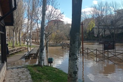 El Barriles inundado