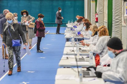 La segunda jornada de pruebas masivas registró un aumento de la participación. ISRAEL L. MURILLO