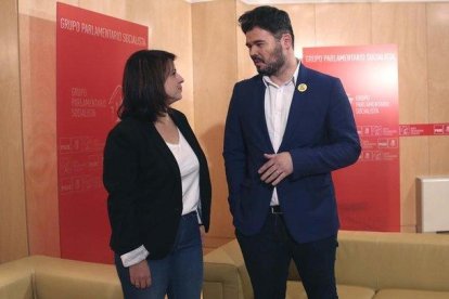 Gabriel Rufián y Adriana Lastra.-DAVID CASTRO