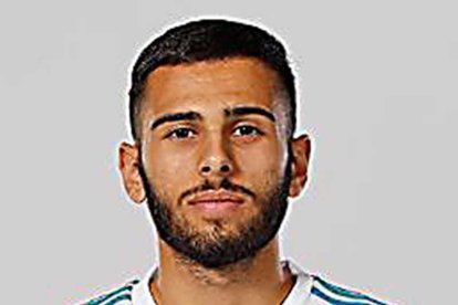 Elliot Gómez posa con la camiseta del Real Madrid.-