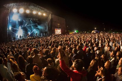 Alrededor de 50.000 personas han pasado por el Sonorama durante los cuatro días que se ha alargado y lo han exprimido tanto de día como de noche.-Diego Santamaría