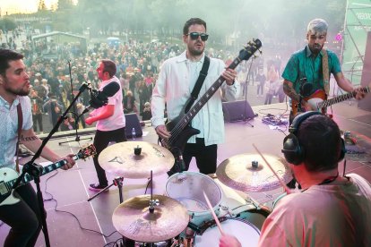 Concierto de Lobocordero, en el Escenario Céntrico, durante las fiestas de San Pedro 2022. TOMÁS ALONSO