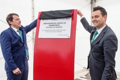 Alfonso Fernández Mañueco y Daniel de la Rosa inauguran la ampliación del Centro de Transportes Aduana de Burgos. SANTI OTERO