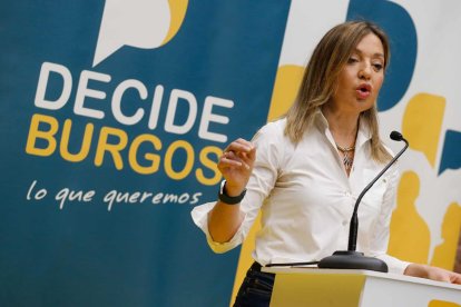 Carolina Blasco, en la presentación del nuevo proyecto político Decide Burgos. SANTI OTERO