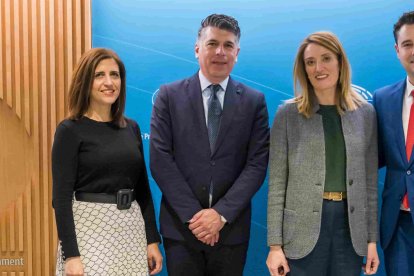 Esther Peña y Daniel de la Rosa volvieron de Bruselas tras entrevistarse con Metsola y comprobar que Burgos necesita el respaldo del Gobierno.