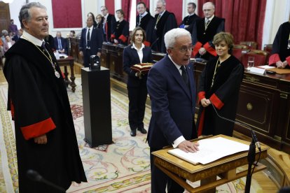 Juan Carlos Aparicio durante su intervención en el pleno en que tomó posesión.  CONSEJO DE ESTADO