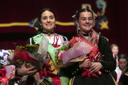 La ceremonia celebrada en el Principal sirvió para entronizar a la nueva corte de los Sampedros,