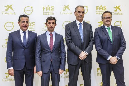 Raúl Melgosa, Juan Emilio Andino, Miguel Ángel Benavente e Ismael de los Mozos, antes de la entrega del FAE de Oro.