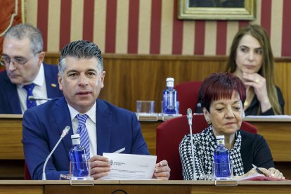 Marañón interviene en el Pleno de abril.